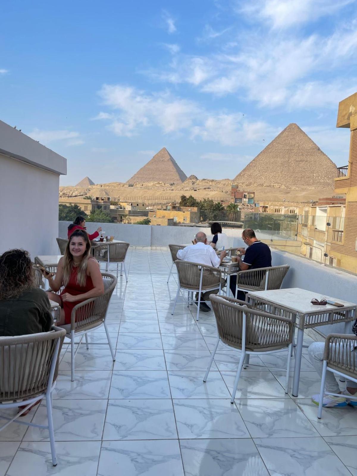 Habu Pyramids 3*
